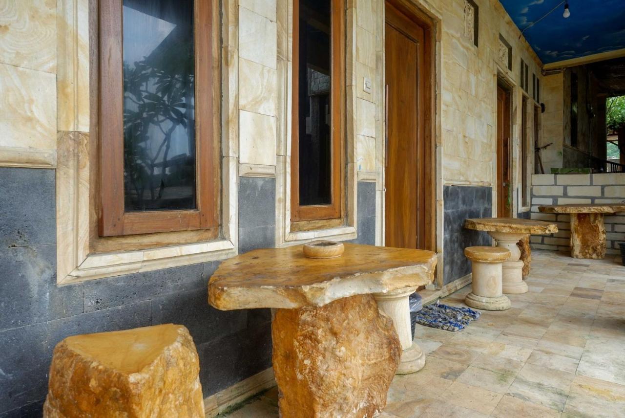 Hotel Kampoeng Drini Redpartner Brono Экстерьер фото