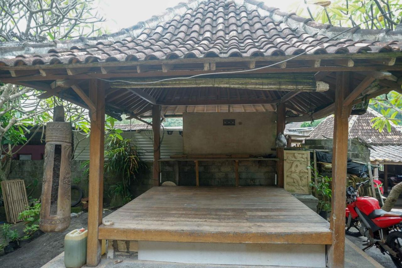 Hotel Kampoeng Drini Redpartner Brono Экстерьер фото